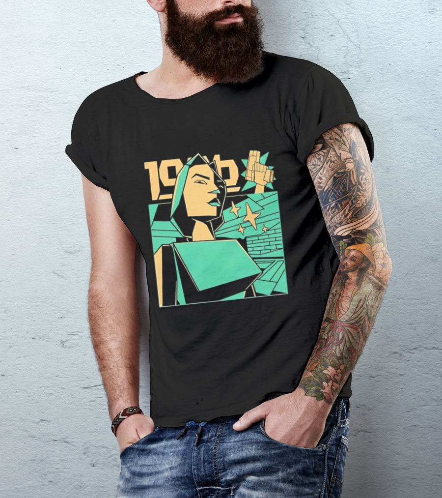 Lara Croft 1996 Polygon Style Tomb Raider Video Game T-Shirt