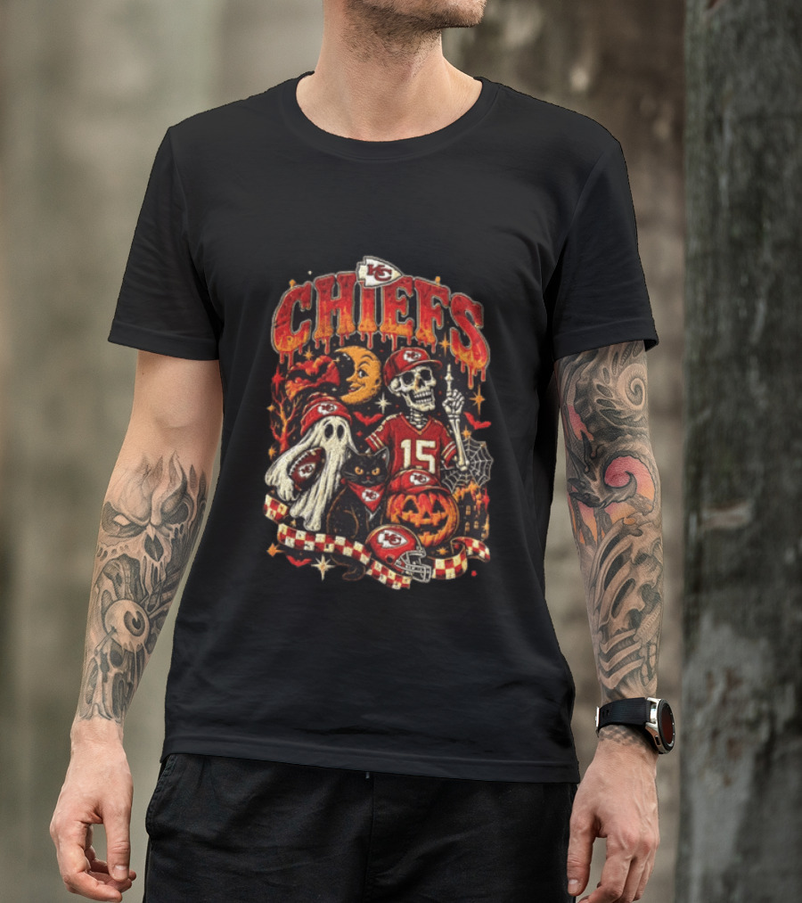 Kansas City Chiefs Patrick Mahomes Halloween Skeleton Jersey Cap Football Scene T-Shirt