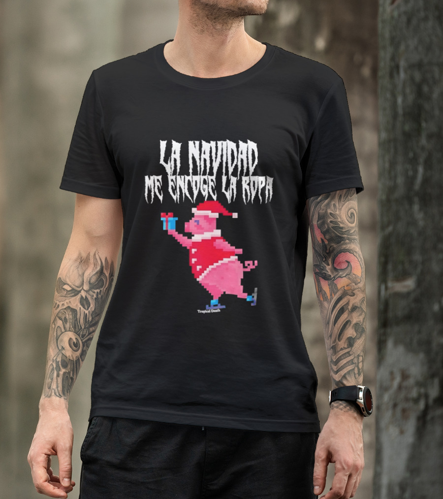 La Navidad Me Encoge La Ropa Tropical Death Pig Santa Holding T-Shirt