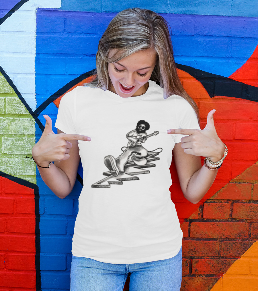 Grateful Dead Jerry Garcia Playing Electric Guitar Walking Zig Zag T-Shirt