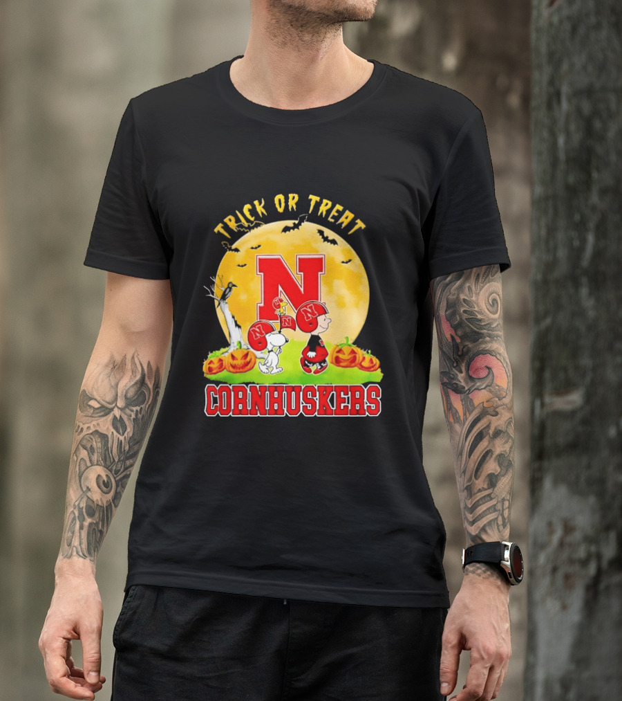 Nebraska Cornhuskers Trick Or Treat Halloween Charlie Brown Snoopy T-Shirt