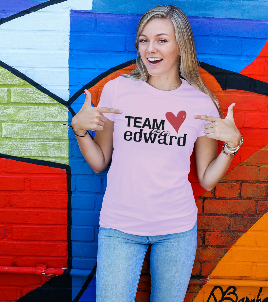 Team Edward Heart Taylor Lautner SNL T-Shirt