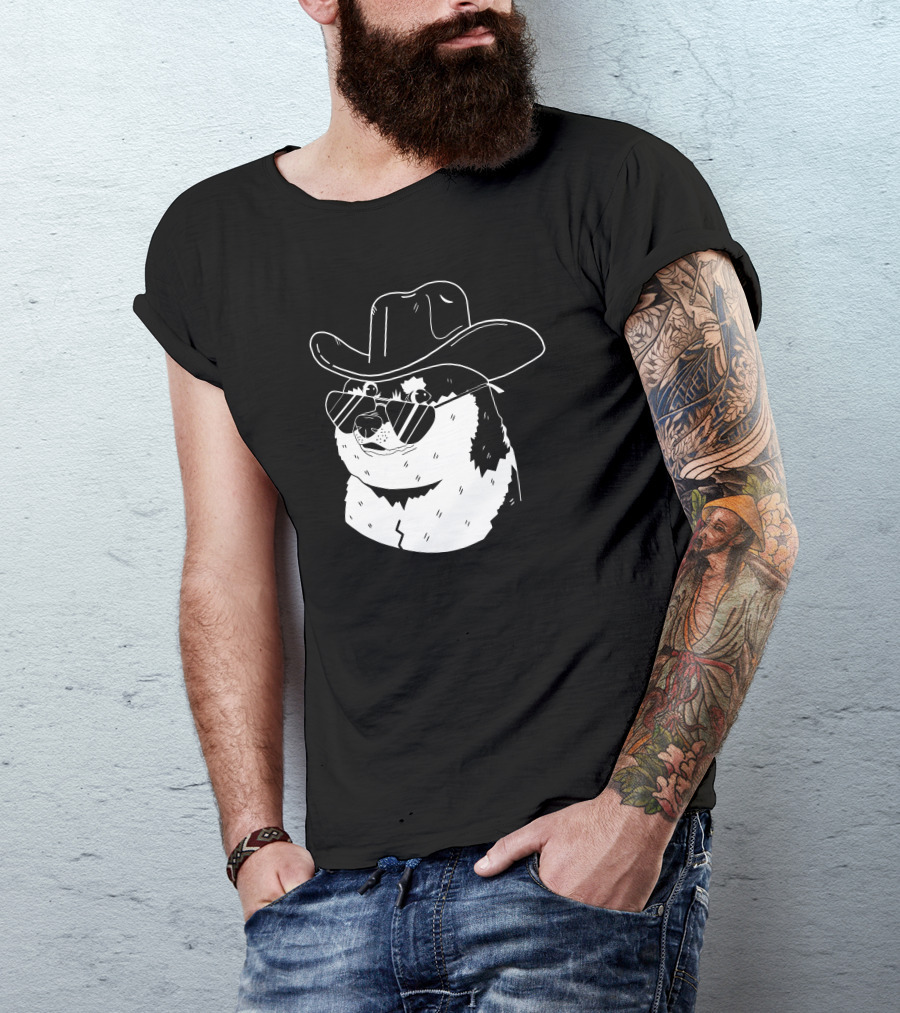 Rodeo Doge Riding Meme Remill Cryptocurrency NFT Concept T-Shirt