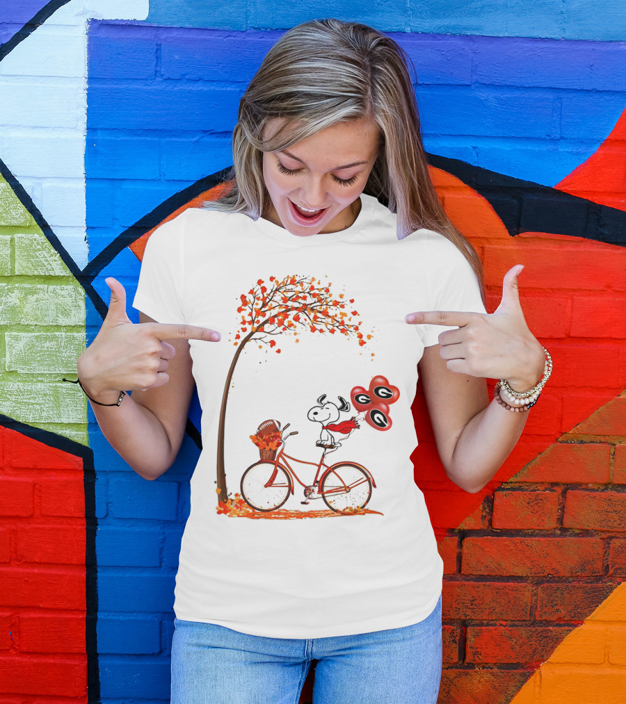 Snoopy Georgia Football Fall Bicycle Balloons T-Shirt