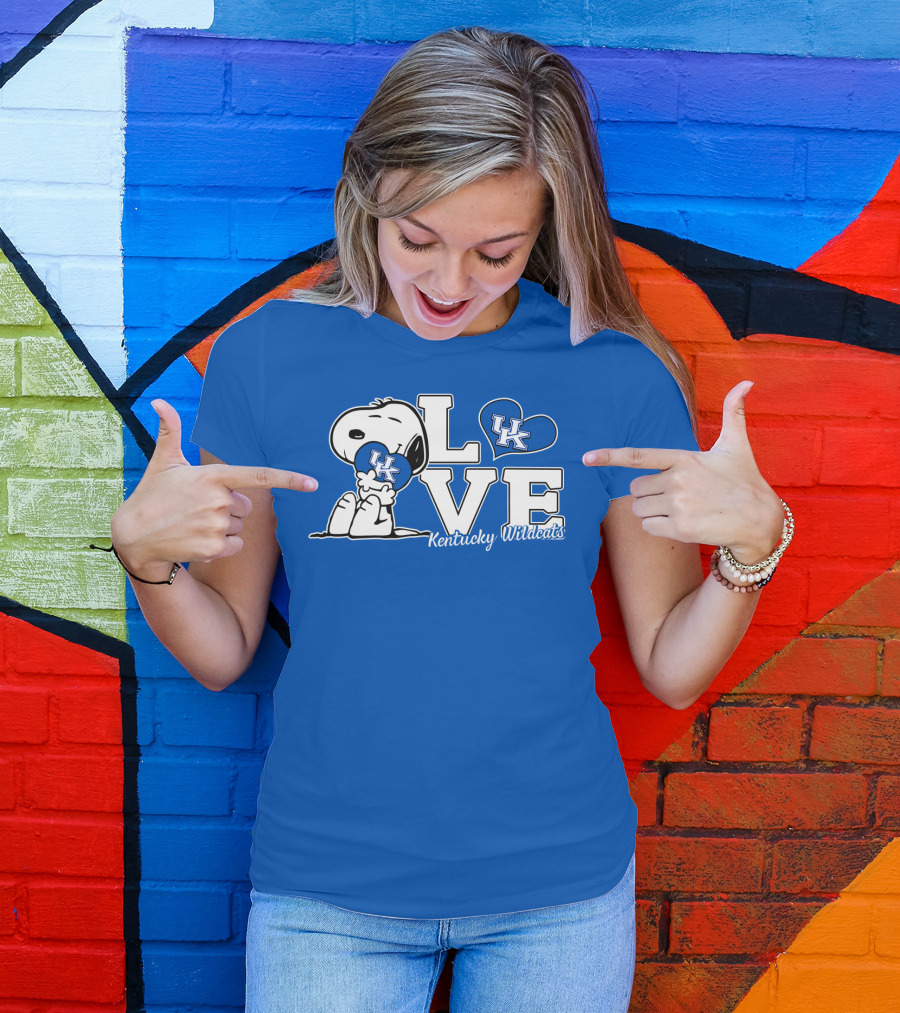 Love Kentucky Wildcats Snoopy Uk Heart T-Shirt