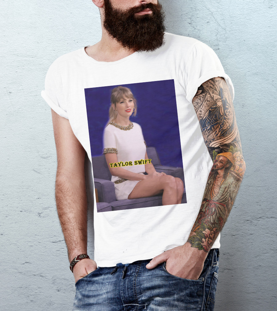TAYLOR SWIFT Fans Theory About Actress In 10-Minute 'All Too Well' T-Shirt