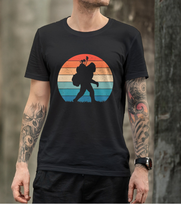 Bigfoot Sasquatch Playing Golf Retro Vintage T-Shirt