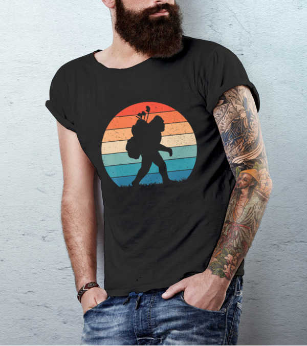 Bigfoot Sasquatch Playing Golf Retro Vintage T-Shirt
