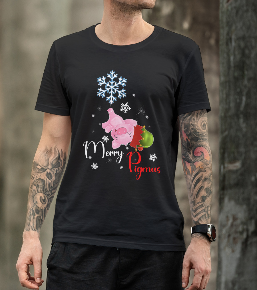 Merry Pigmas Pig Hanging From Snowflake With Santa Hat And Snowflakes T-Shirt