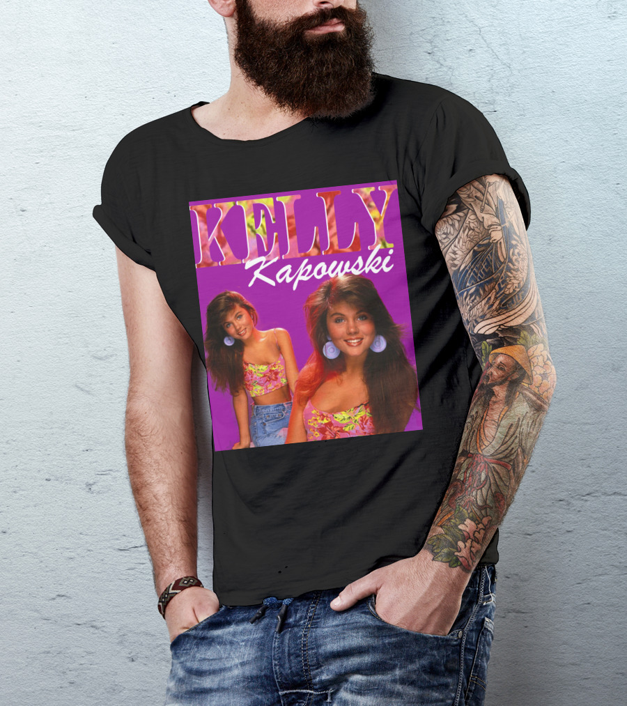 Kelly Kapowski Saved By The Bell 90s Iconic Style Retro Vibes T-Shirt