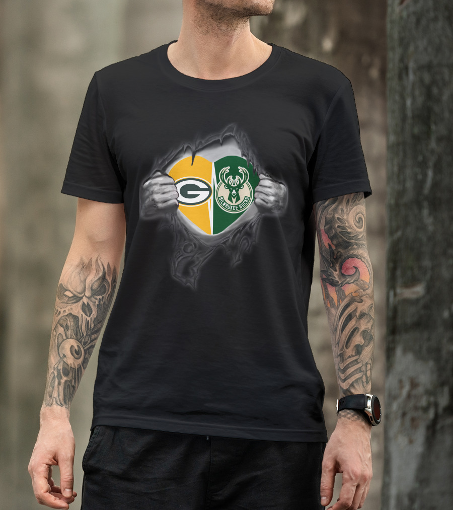 Packers Bucks Heart Green Bay Milwaukee T-Shirt