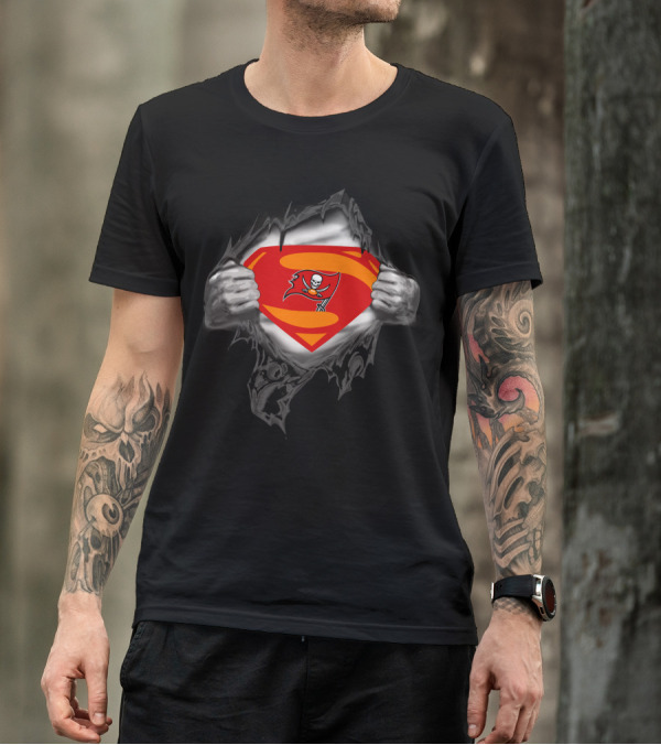 Tampa Bay Buccaneers Super Shield Emblem T-Shirt