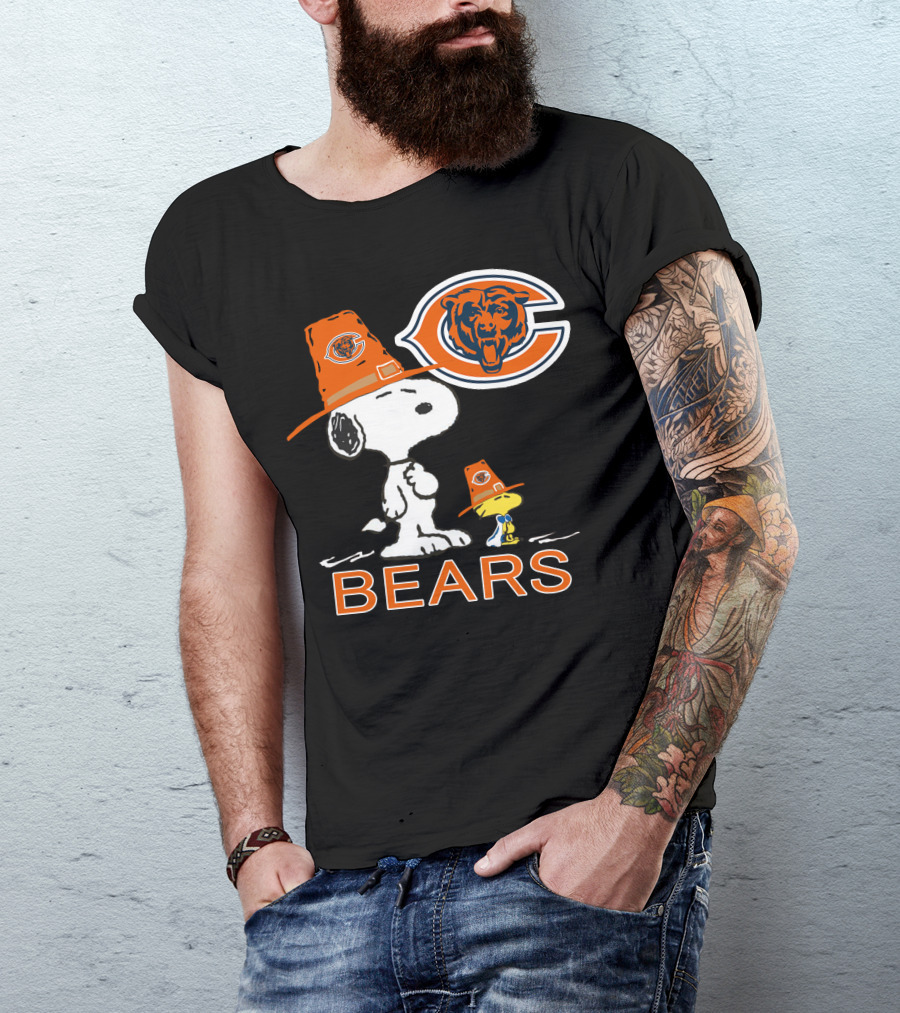 Chicago Bears Snoopy Thanksgiving Football T-Shirt