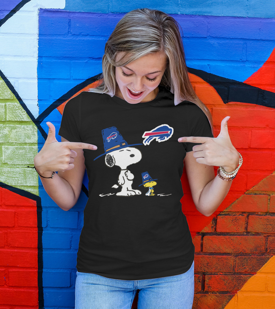 Snoopy Woodstock Buffalo Bills Pilgrim Hat Football T-Shirt