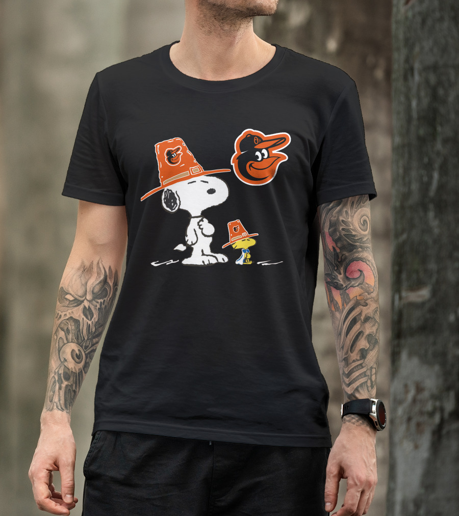 Snoopy Woodstock Orioles Thanksgiving Pilgrim Hats T-Shirt