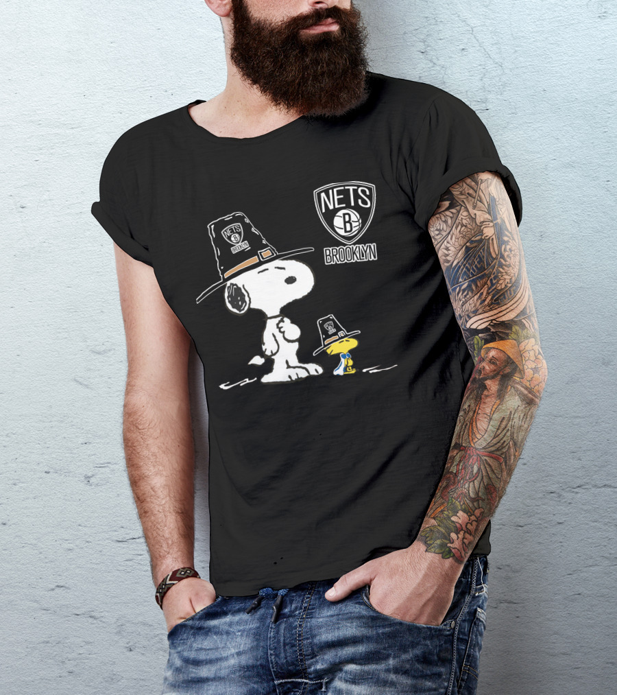 Brooklyn Nets Snoopy Woodstock Pilgrim Hats T-Shirt