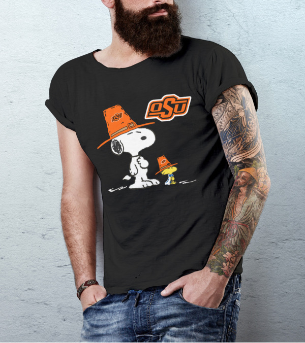 Oklahoma State Cowboys Snoopy OSU Hat Peanuts T-Shirt