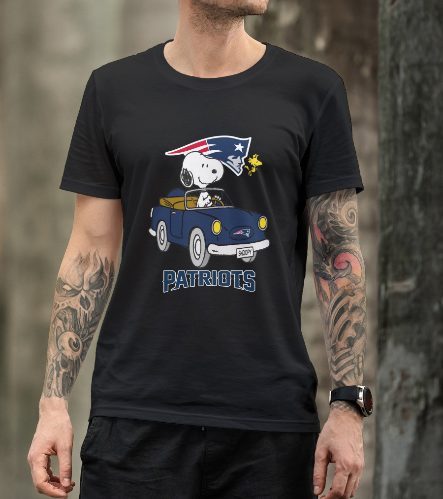 Snoopy Patriots Ride With Woodstock Football Car T-Shirt