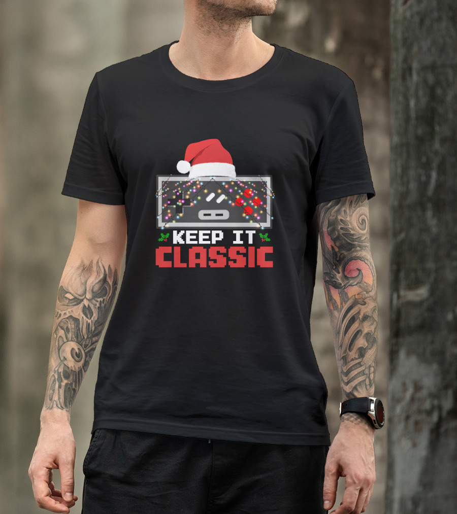 Keep It Classic Christmas Day Retro Controller Santa Hat Lights T-Shirt