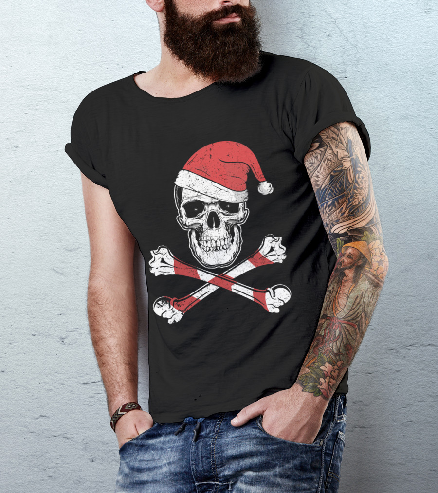 Pirate Jolly Roger Santa Hat Skull Christmas T-Shirt
