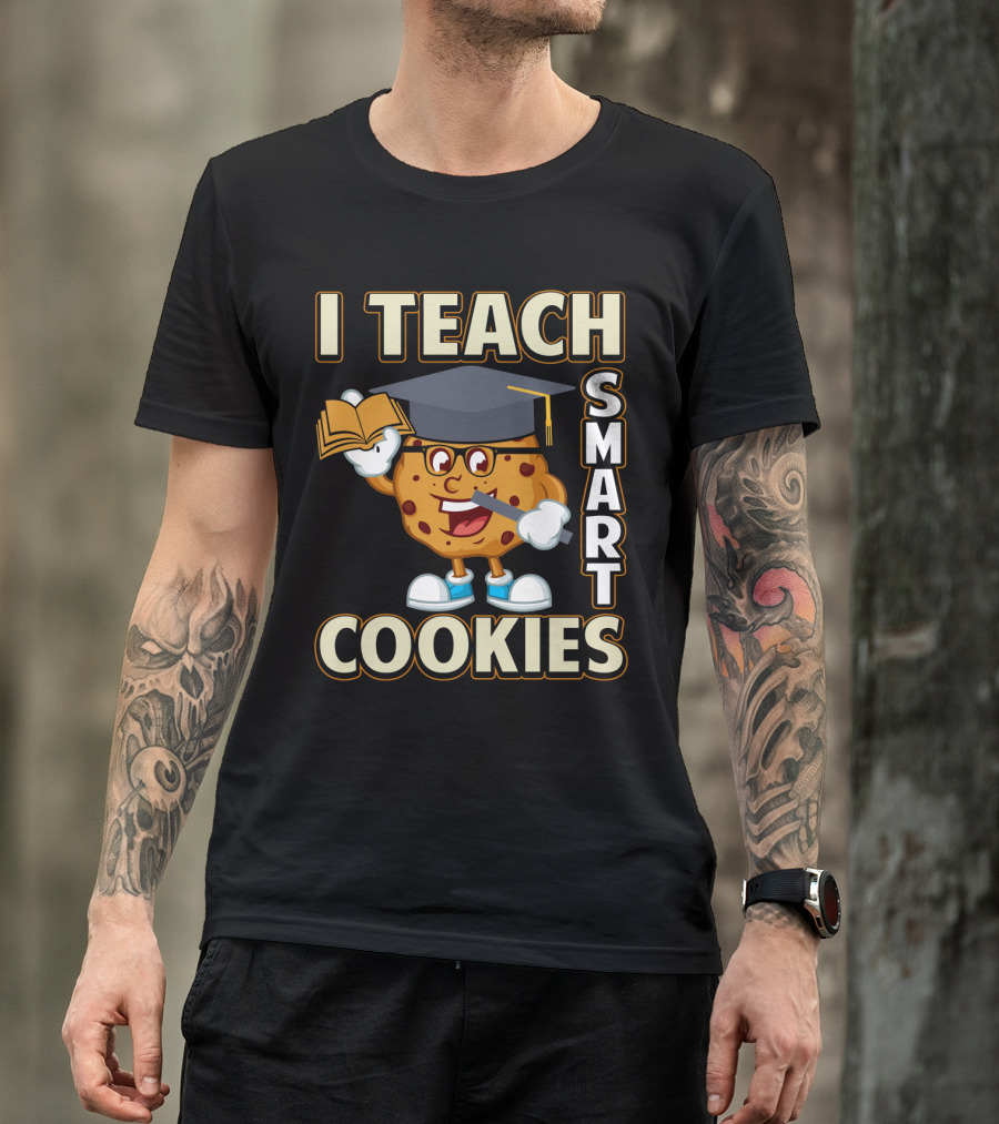 I Teach Smart Cookies Graduation Cap Book Teacher T-Shirt