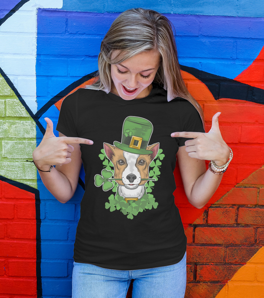 St Patrick Day Corgi With Shamrock And Leprechaun Hat T-Shirt
