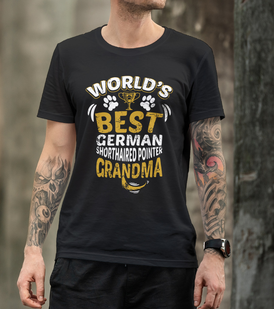 World's Best German Shorthaired Pointer Grandma With Trophy And Paw Prints T-Shirt