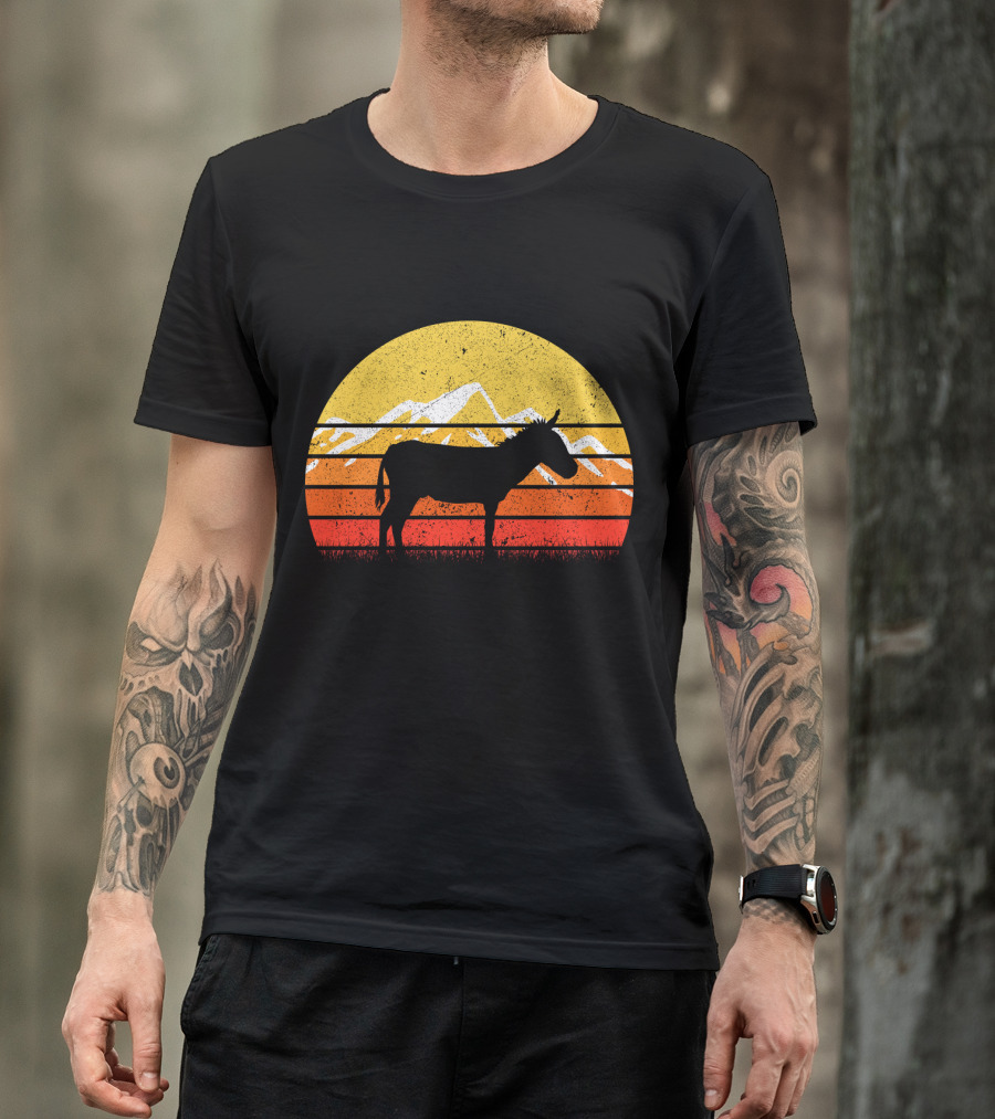 Retro Vintage Donkey Sunset Silhouette With Mountains T-Shirt