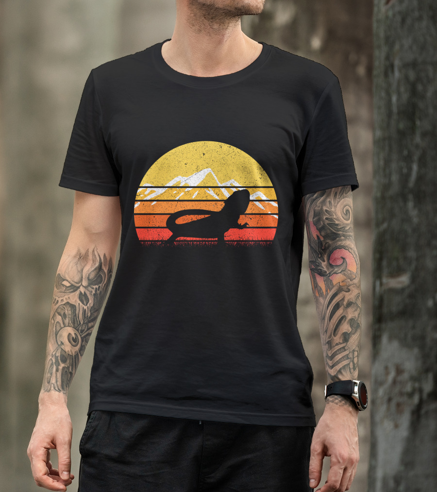 Retro Vintage Bearded Dragon Sunset Silhouette Mountain Stripe T-Shirt
