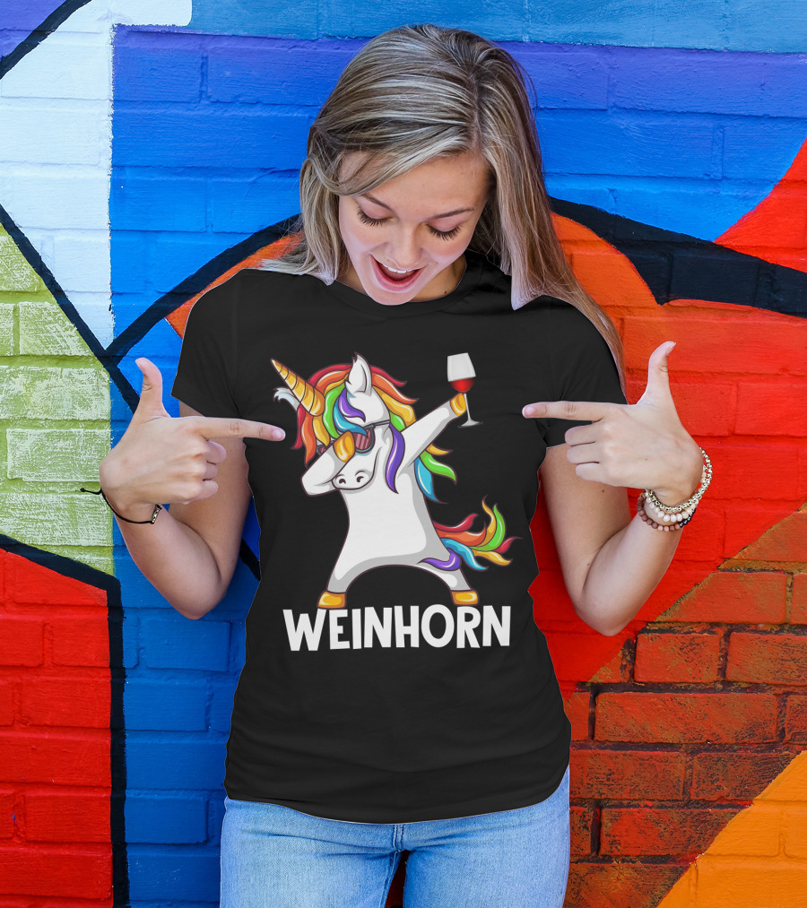 Weinhorn Dabbing Einhorn With Wine Glass T-Shirt