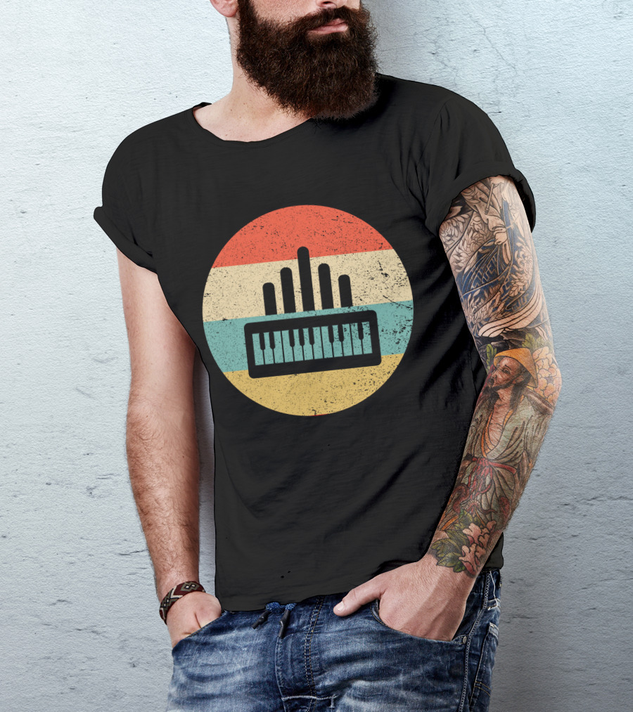 Vintage Retro Organ Keyboard With Striped Circle T-Shirt