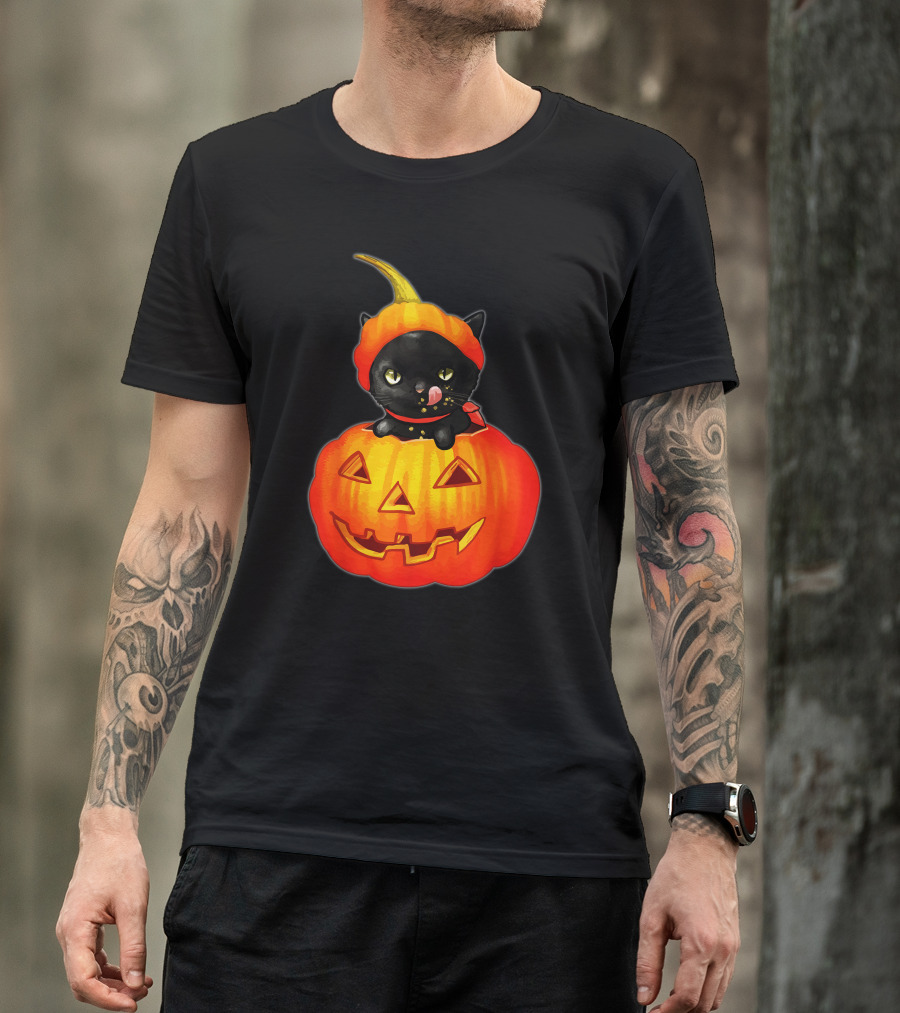 Funny Halloween Cats And Pumpkins With Scary Black Cat T-Shirt