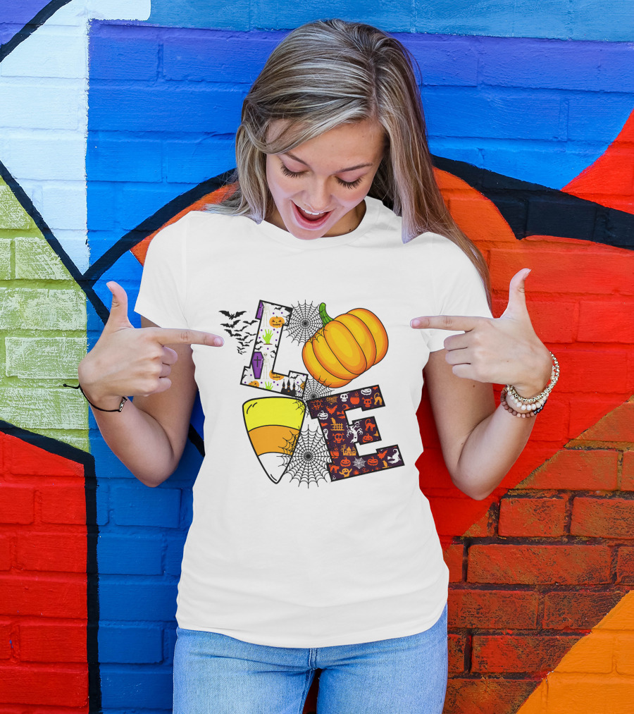 Love Pumpkin Candy Corn Halloween Spiderweb Bats Ghosts T-Shirt