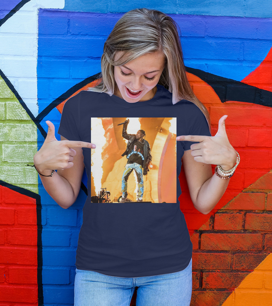 Travis Scott Live Concert Performance With Fire Effects T-Shirt
