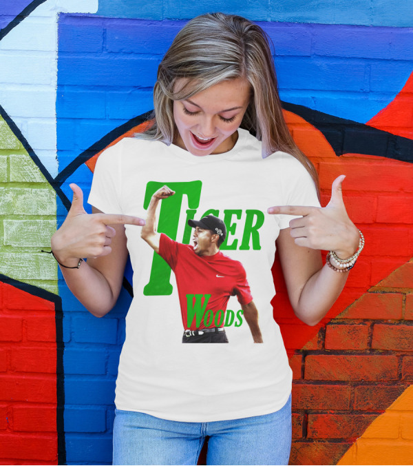 Tiger Woods Iconic Victory Pose Golf Tank Top T-Shirt