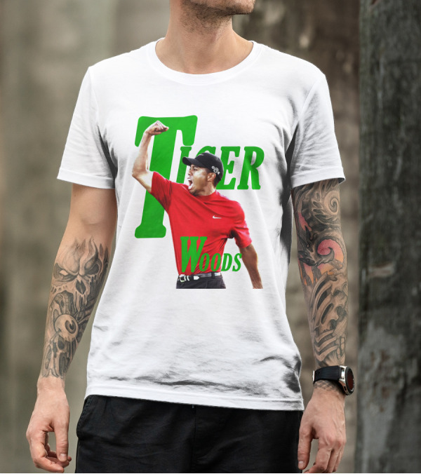 Tiger Woods Iconic Victory Pose Golf Tank Top T-Shirt
