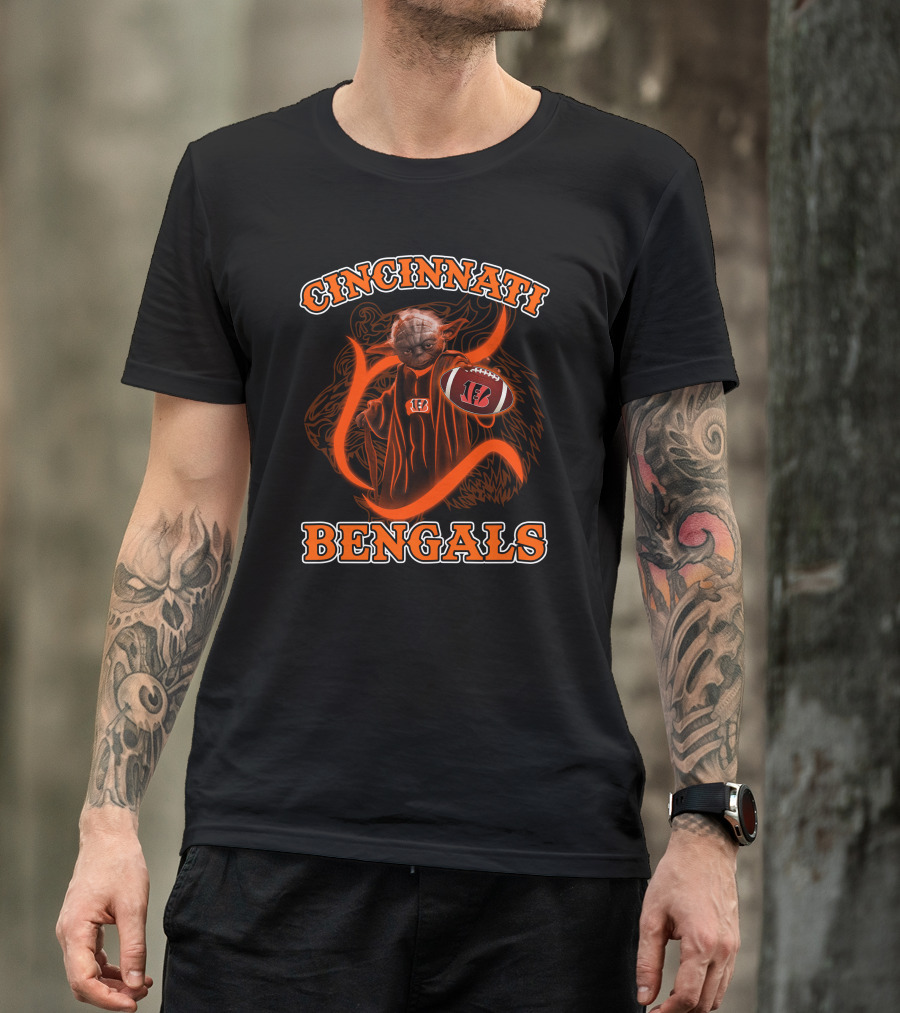 Cincinnati Bengals Yoda Football Force T-Shirt