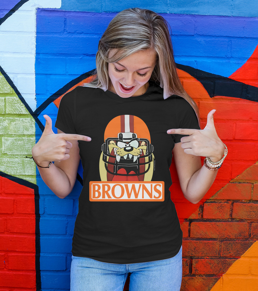 Browns 1993 Cleveland Warner Bros Tazmanian Devil Helmet T-Shirt