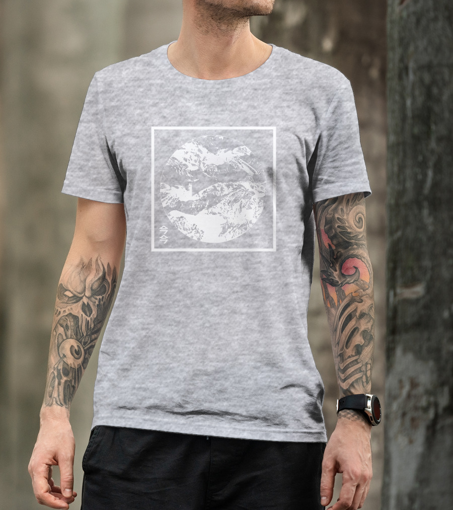 Now Now Band Threads 10Th Anniversary Circle Design 20230810 T-Shirt