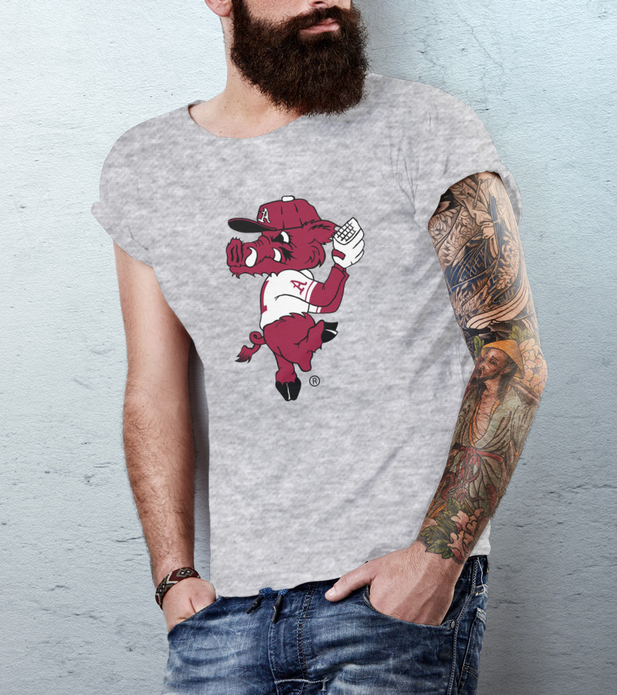 Arkansas Razorbacks Baseball Hog Pitching Ribby T-Shirt