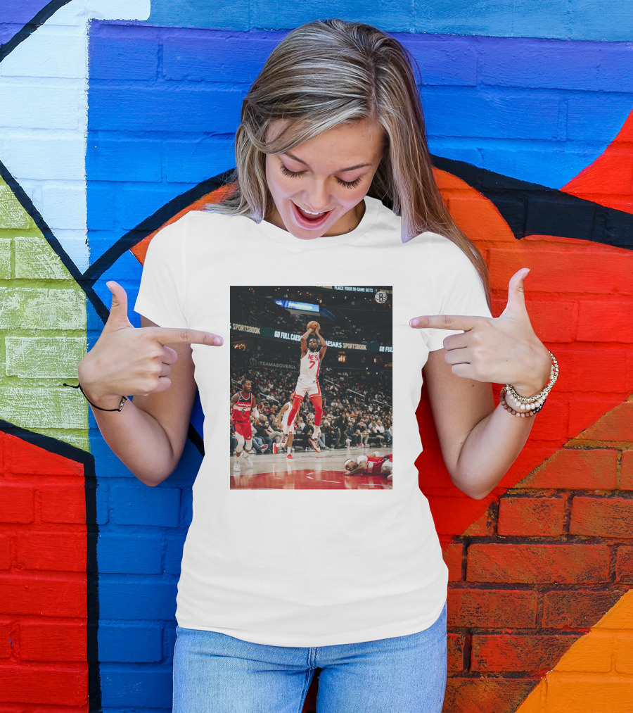 Kevin Durant Nets Dunk Against Washington Wizards NBA Action T-Shirt