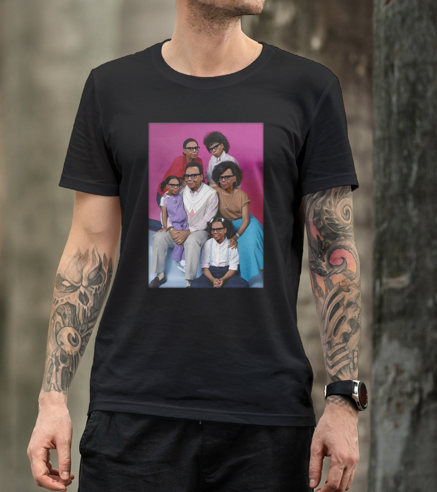 Mcdonkey Designs Keeping Up With The Ru's Family Portrait With Glasses On Pink Background T-Shirt