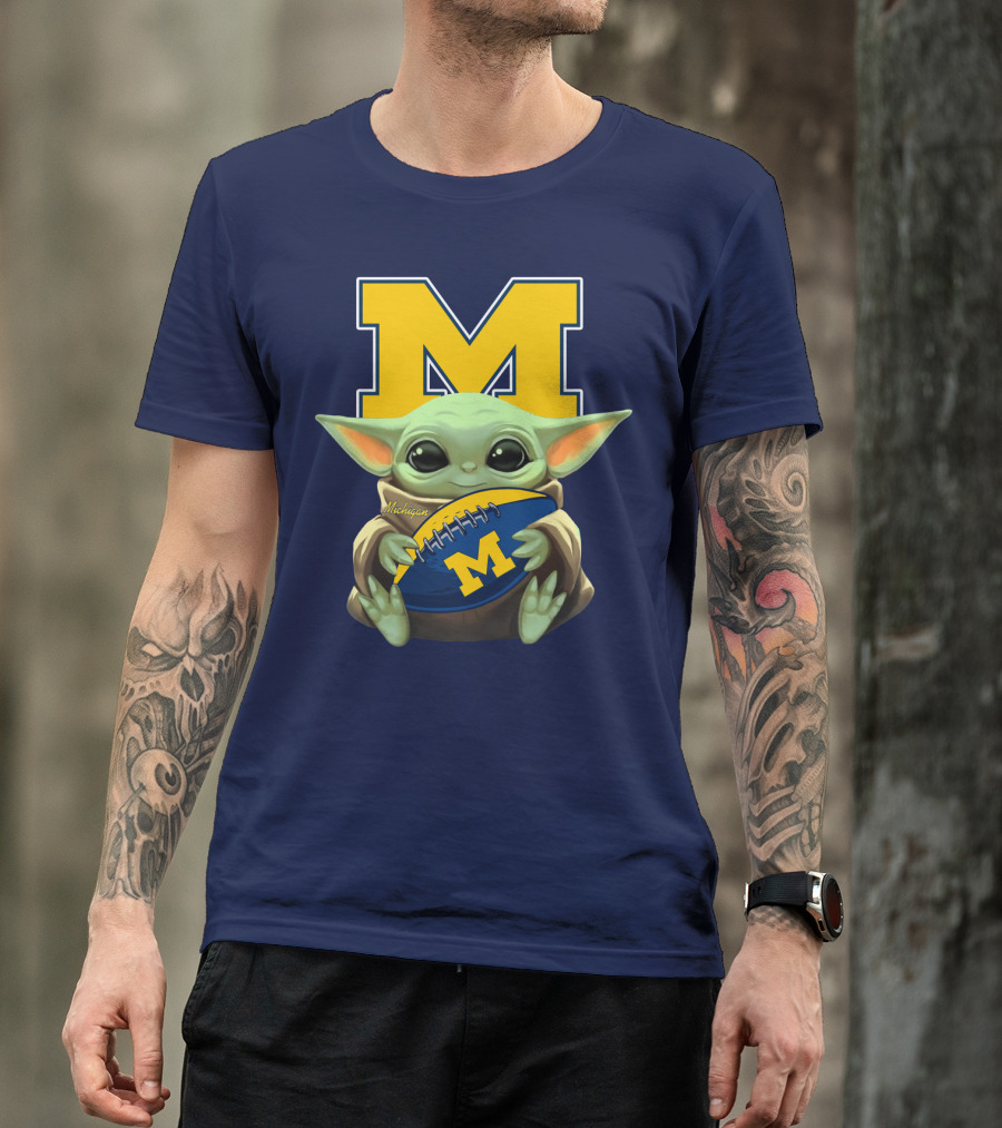 Michigan Baby Yoda Football M T-Shirt