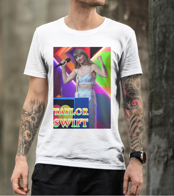 TAYLOR SWIFT Award Celebration Pop T-Shirt