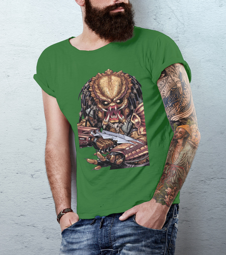 Predator Alien Holding Blade Comic T-Shirt