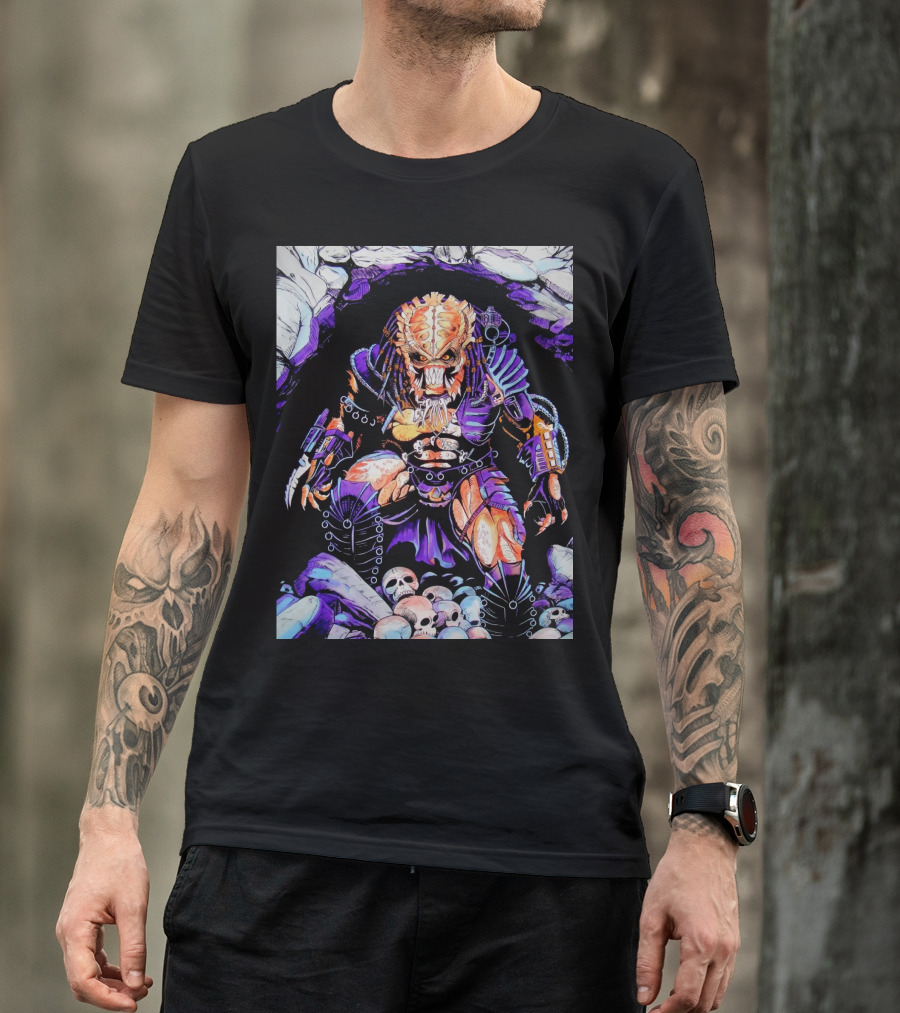 Predator Alien Hunter With Skull Cave And Armor T-Shirt