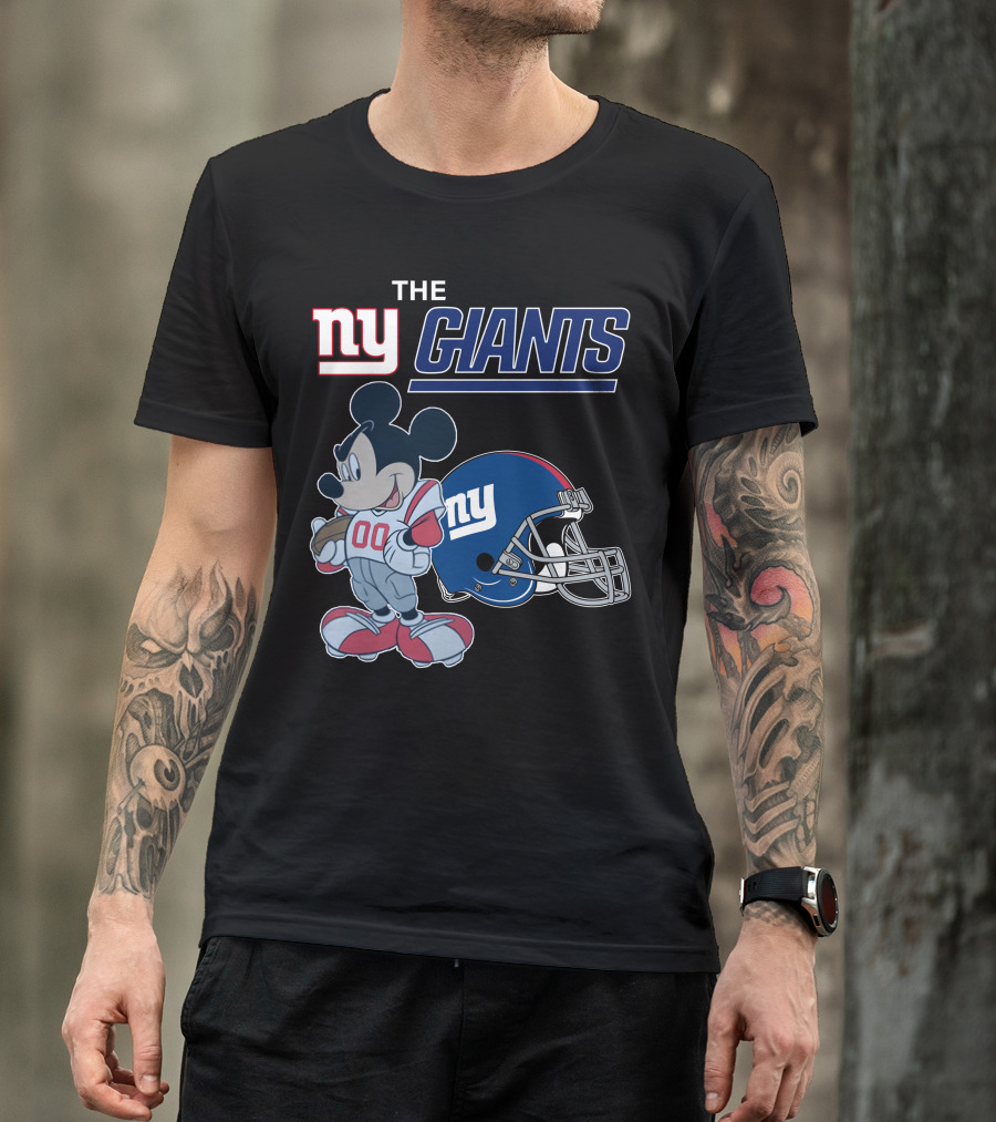 NEW YORK GIANTS MICKEY MOUSE FOOTBALL HELMET 00 T-Shirt