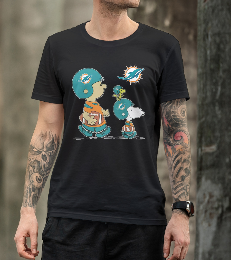 Snoopy Charlie Brown Miami Dolphins Football Helmets T-Shirt