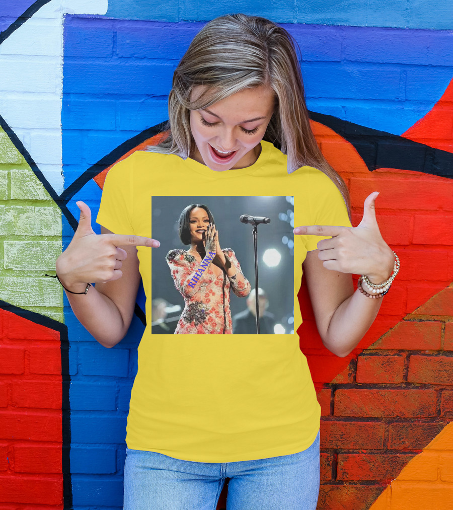 Rihanna Singer Songwriter Actress Performance Floral Dress T-Shirt