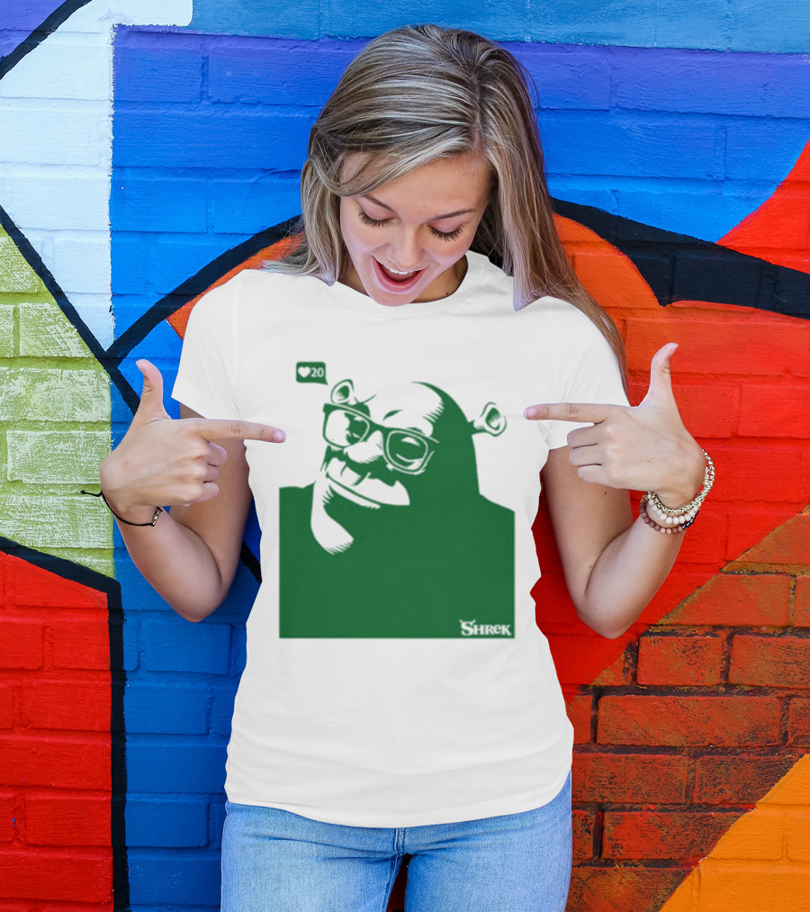 Shrek Bioworld Handsome Shrek 20 Likes Glasses T-Shirt